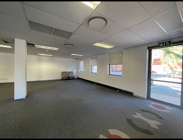 332M² OFFICE TO LET IN SANDTON CENTRAL